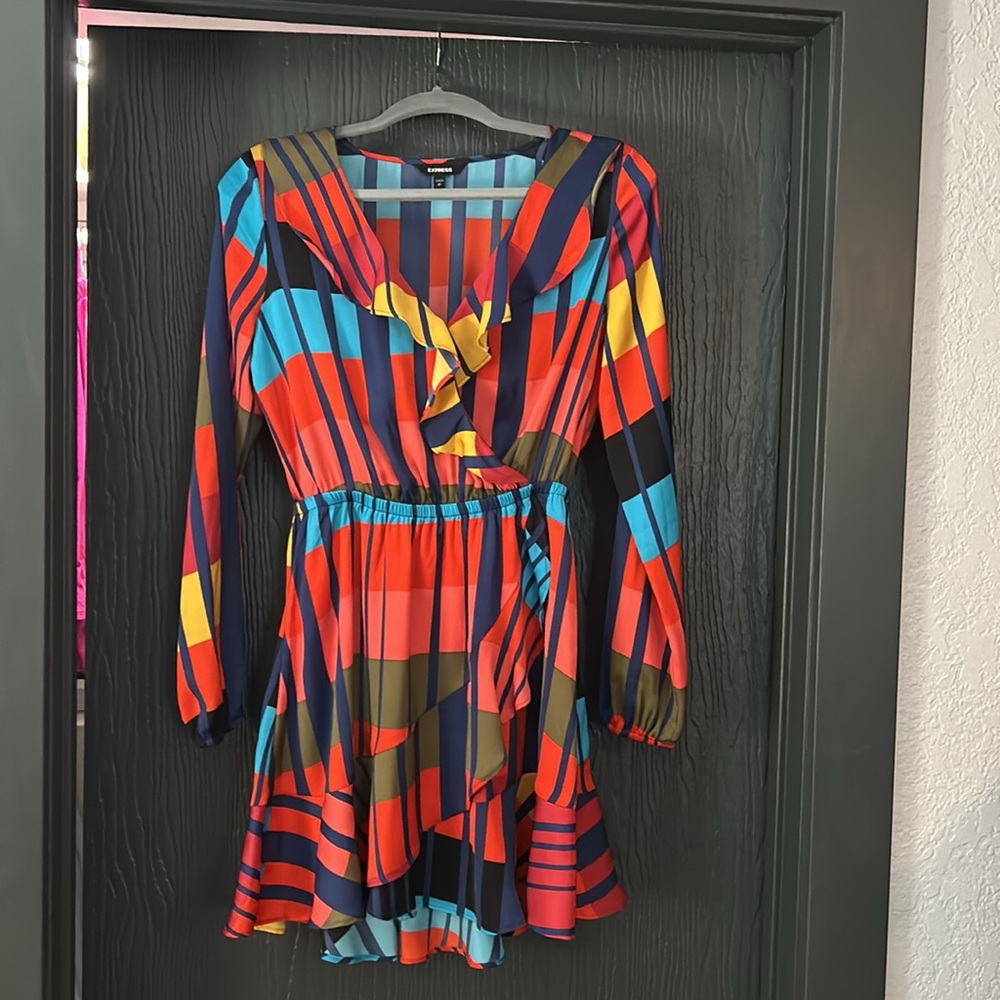 Express colorful long sleeved dress size small